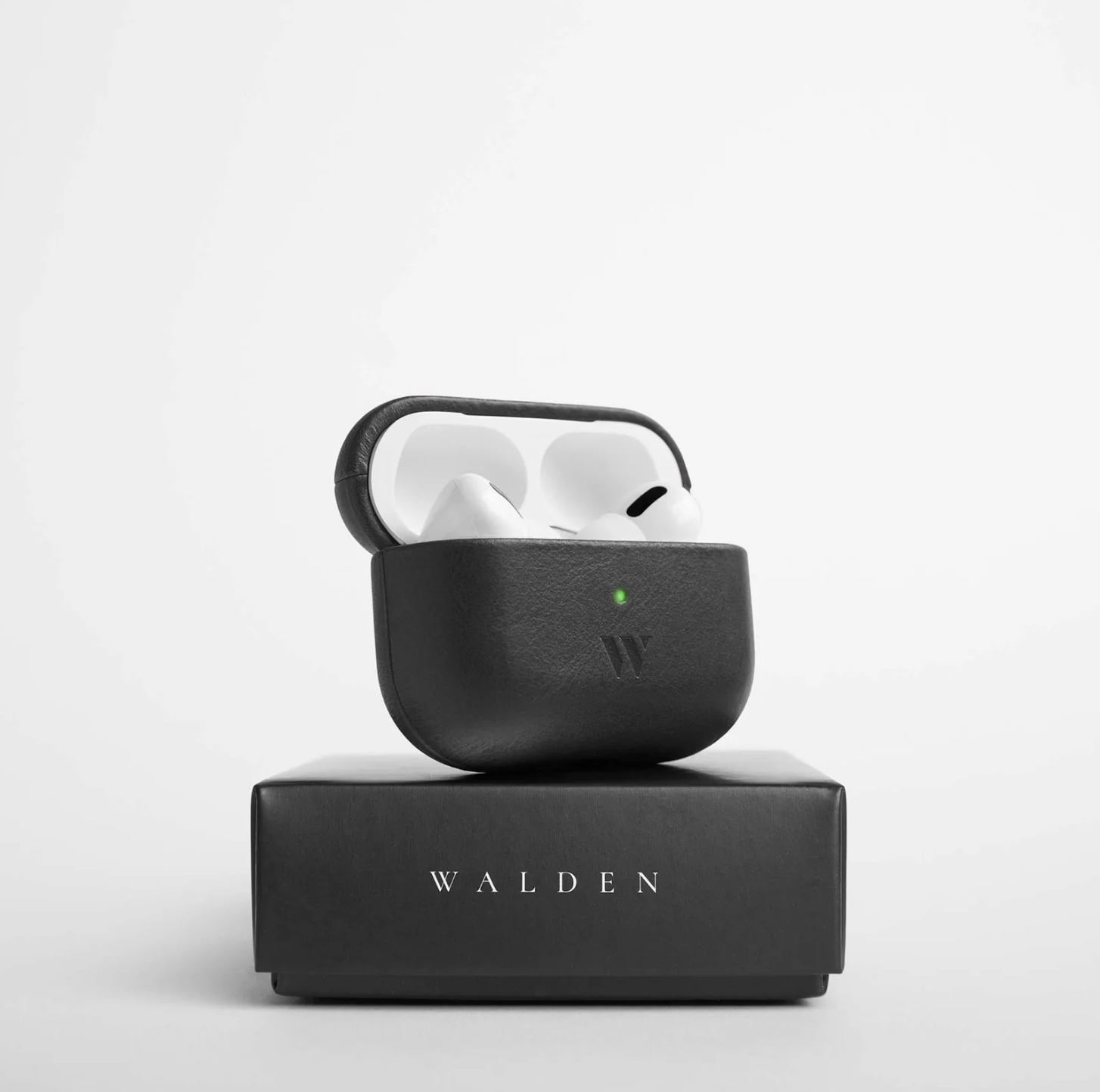 Walden® Estuche para Airpods de Cuero Genuino Hecho a Mano